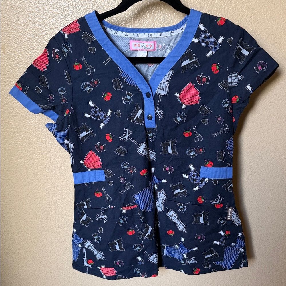 Koi Navy and Light Blue Patterned Scrub Top